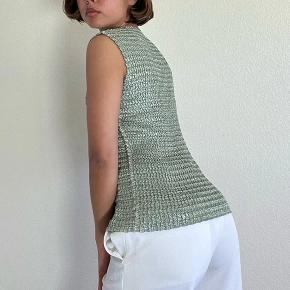 Green Ruffled Top - Picture 3 of 6